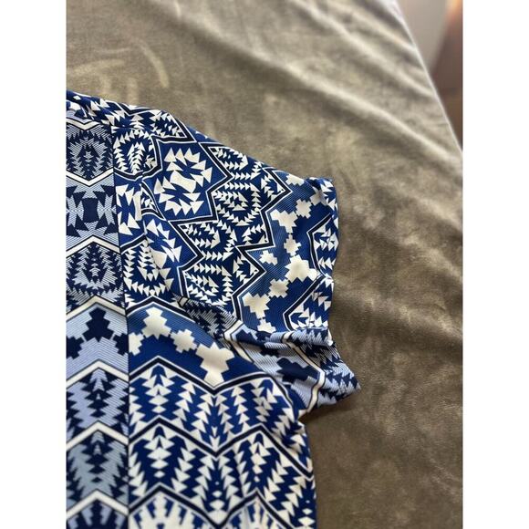 Cato Pull-over Tunic Blouse Plus 22/24W Blue &‎ White Beaded V-neck short sleeve - Picture 3 of 6